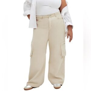 Chic Denim Women's Plus Size Clarence Cargo Ecru Pant, 24